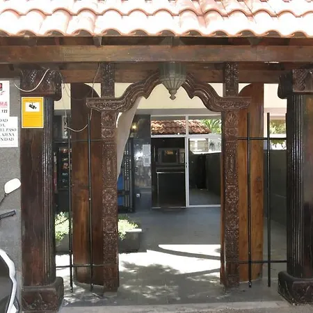 Edificio Marina Palace Costa Adeje (Tenerife)